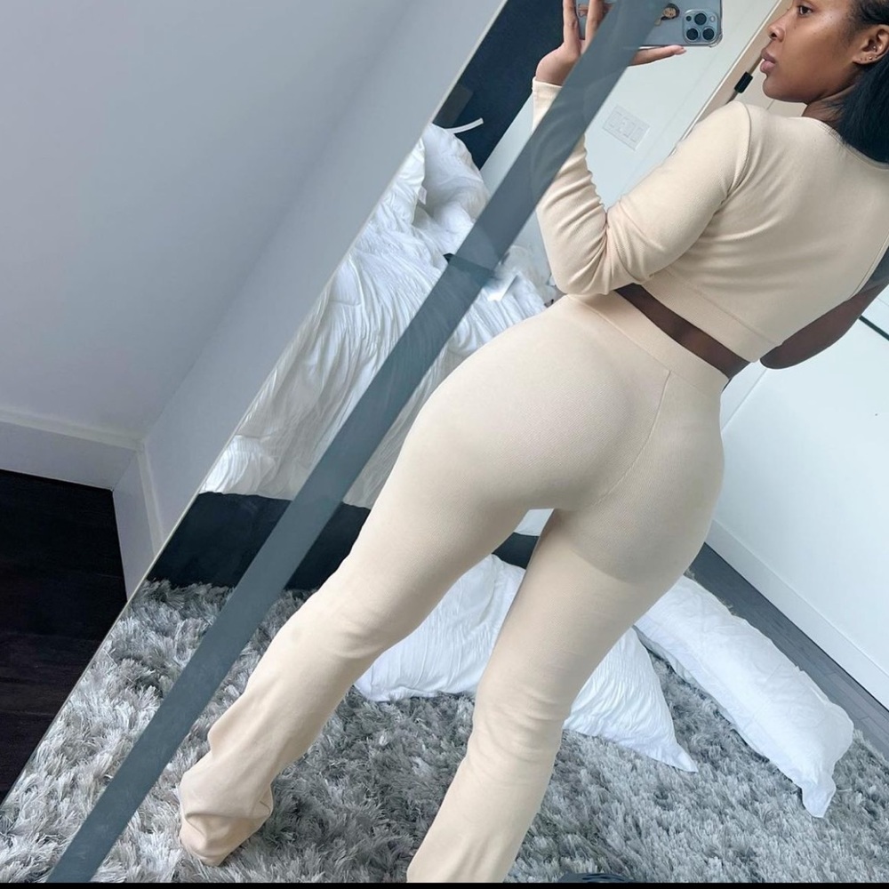 Waydamin Nude Flare Pants
